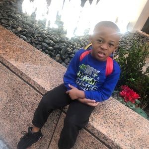 Meet your Posher, Antoine